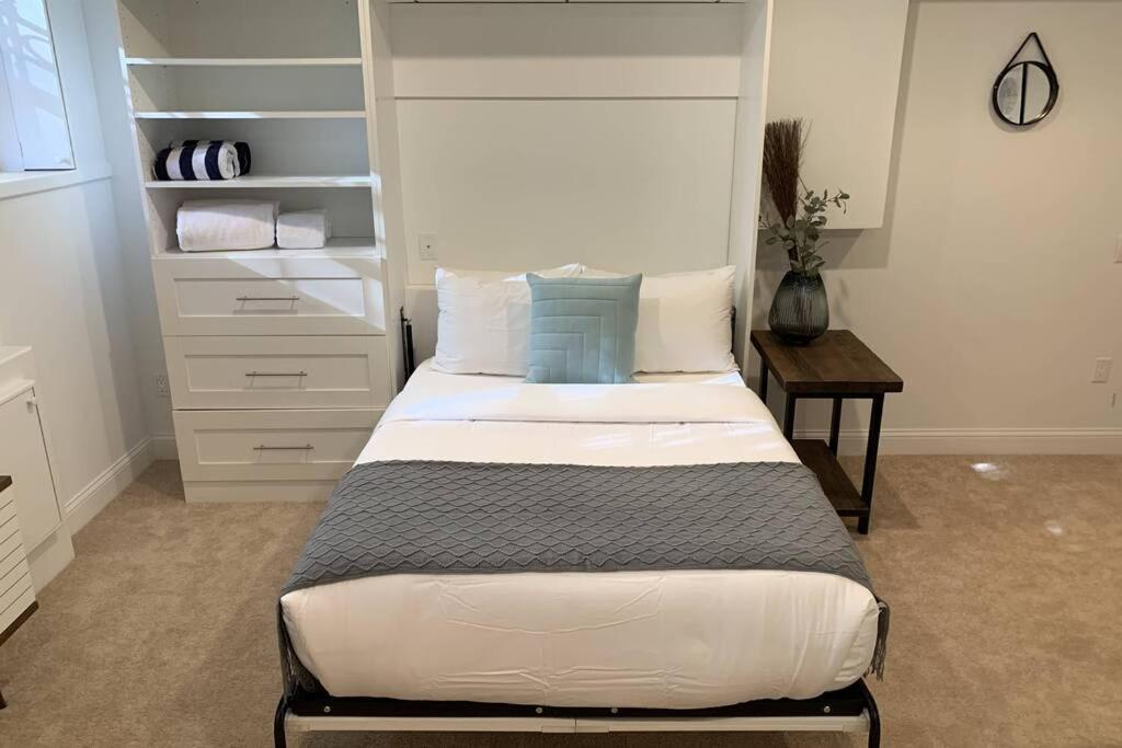 Studio Flat In The Heart Of Downtown Чикаго Екстериор снимка
